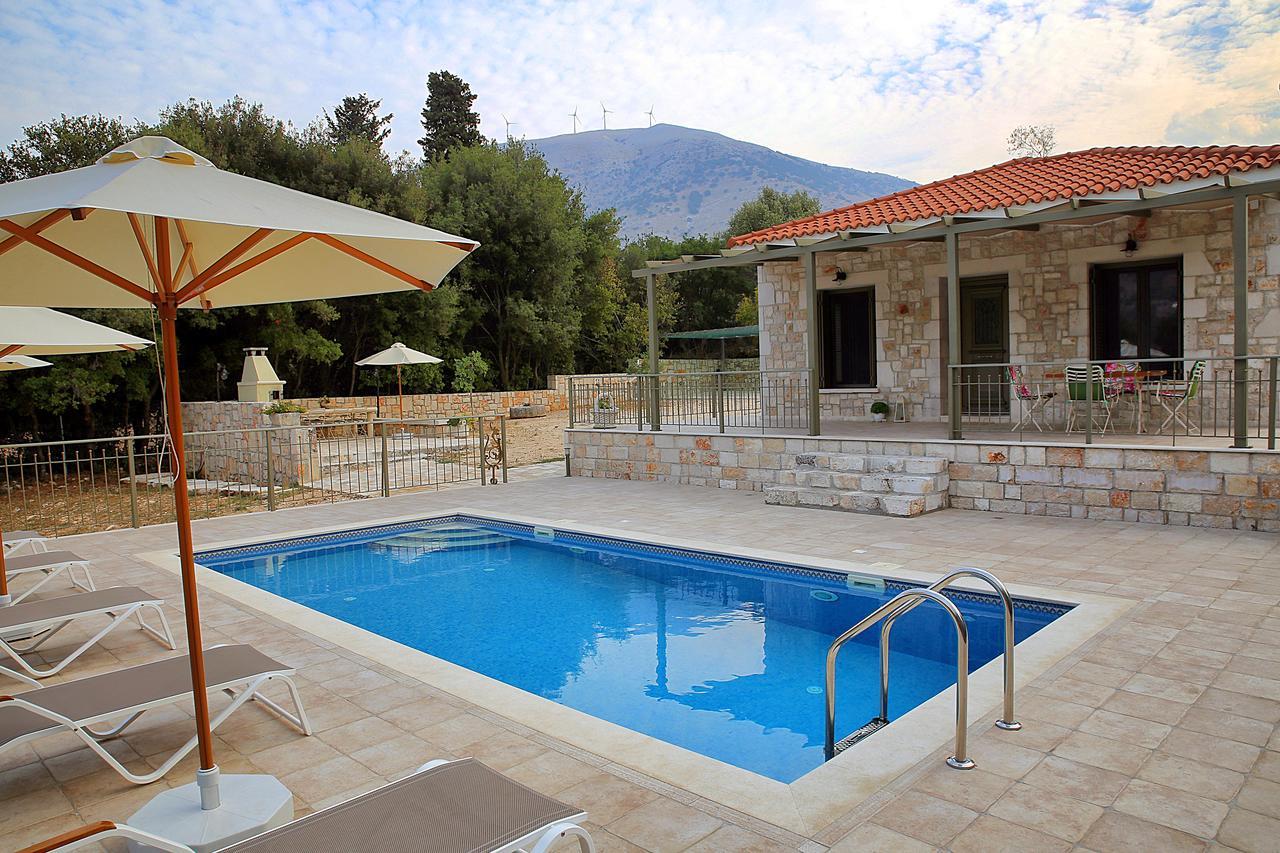 Forest Villas Kefalonia Logarata Exterior foto